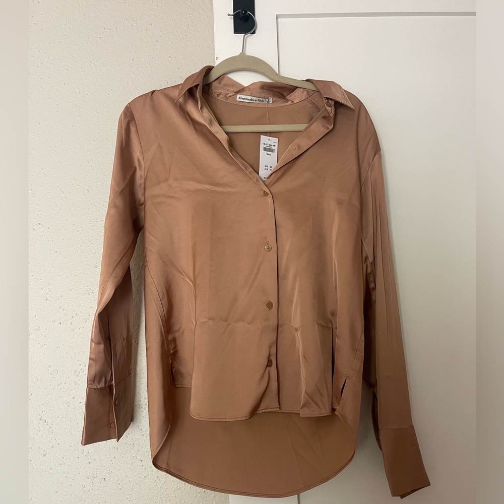 Abercrombie button down blouse size medium